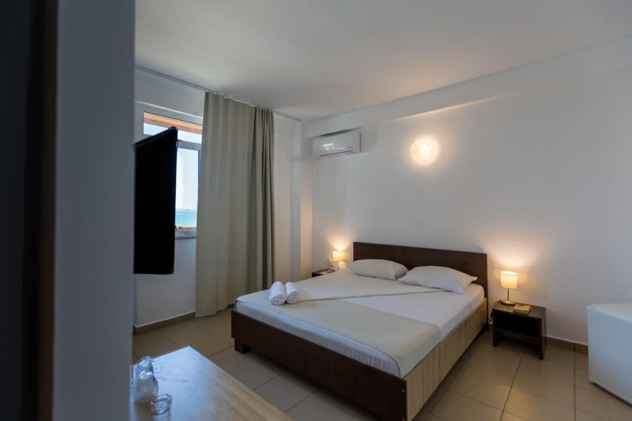 Casa Eden Hotel Costinesti Eksteriør billede
